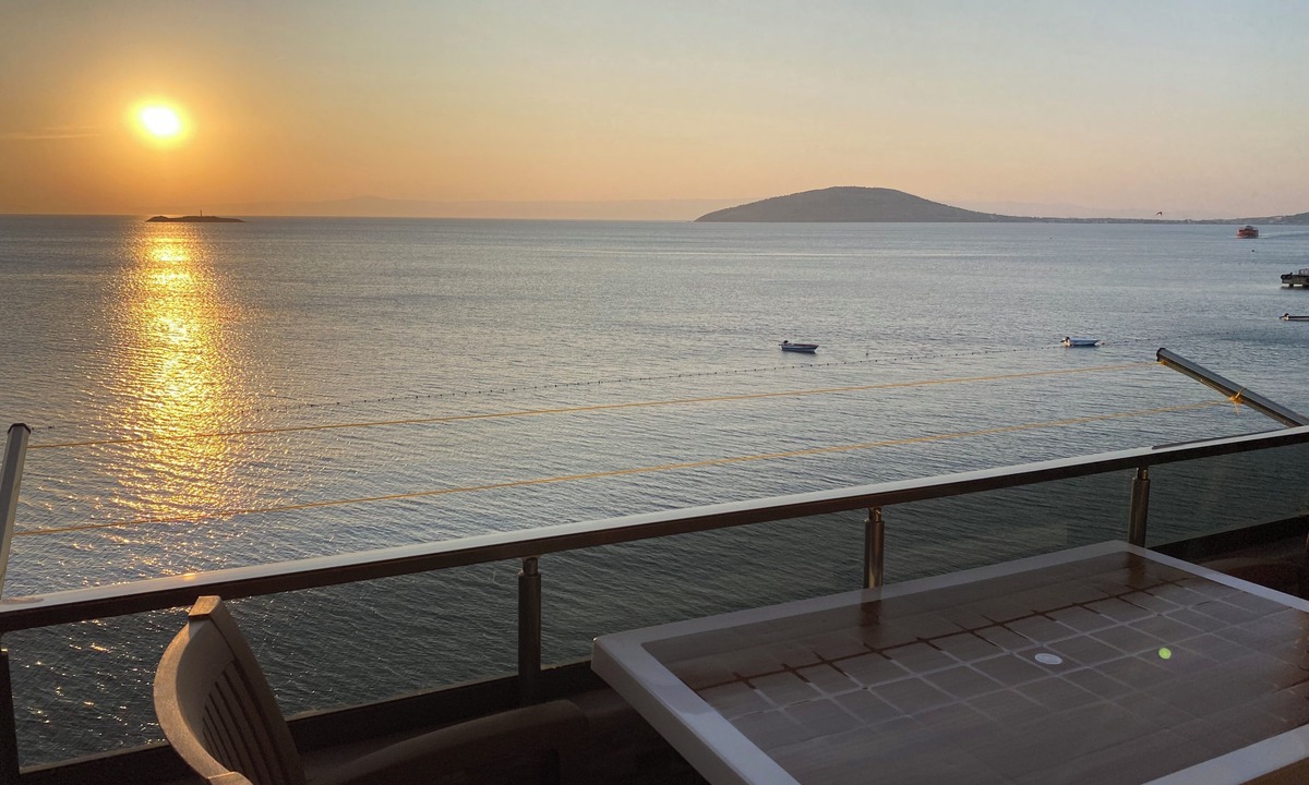 Marmara Apartment | Lavin Suit