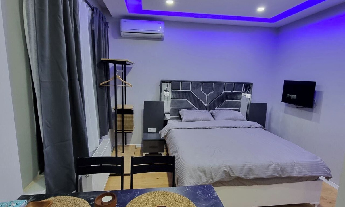 Taksim Apartment | Cozy studio with AC and WiFi in enjoyable Istanbul