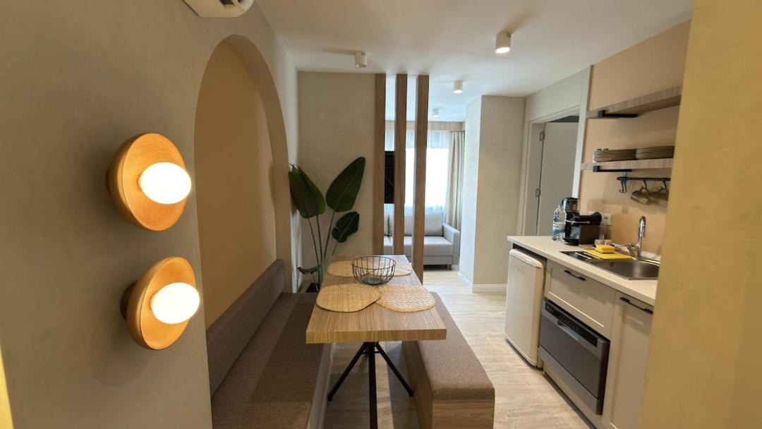Kemer Mahallesi Apartment | Leos Apartments Brand-New Boho Chic Apartment