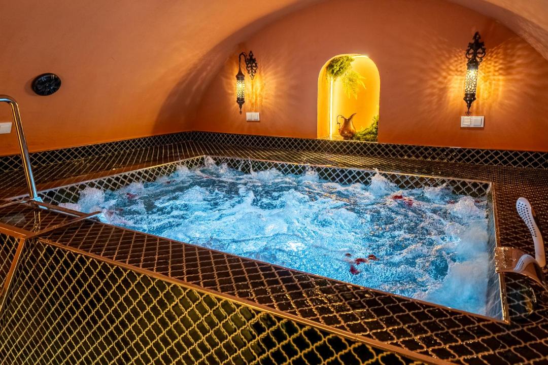 Tophane House | Luxury Ottoman Townhouse - Private Spa & Jacuzzi