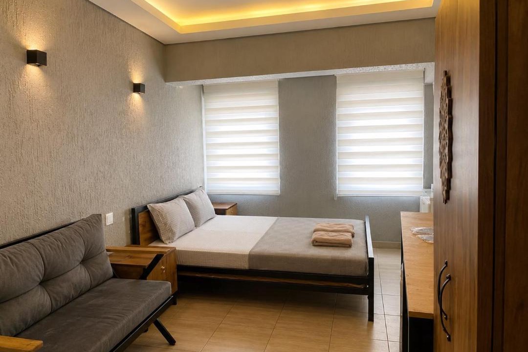 Osmangazi Hostel | Safir aden suit