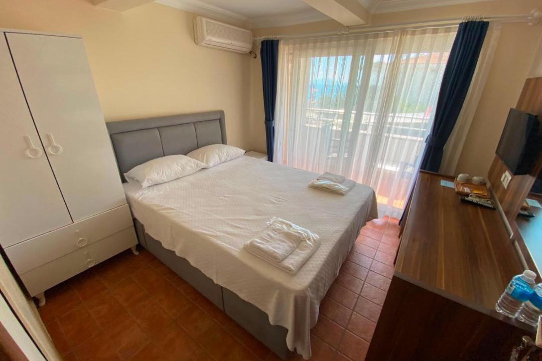 Kucukkuyu Hotel | Deniz Kenarı Beach & Garden