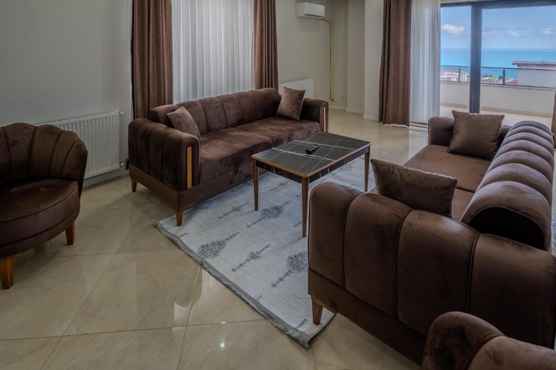 Yomra Apartment | Maviya Park