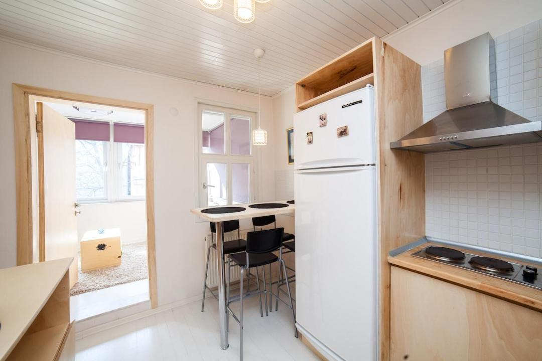 Balat Apartment | Newly-renovated apartment 3-BR, LR, 2 AC