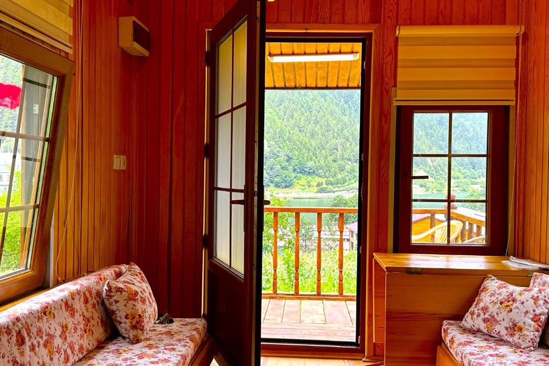 Uzungol Hotel | CERRAHPAŞA SUİTE HOTEL