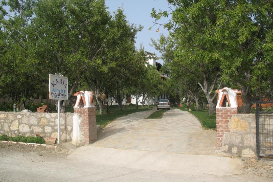 Ovabuku House | Karia Apart&Pension