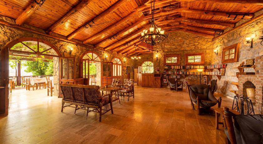 Photo of Livingroom in Faralya