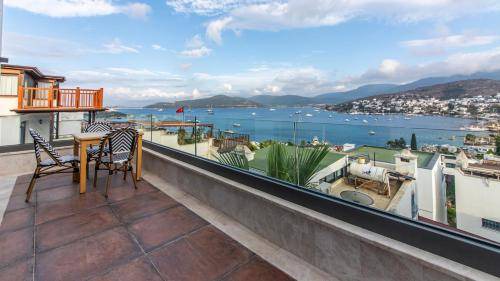 Photo of Patio Balcony in Golturkbuku