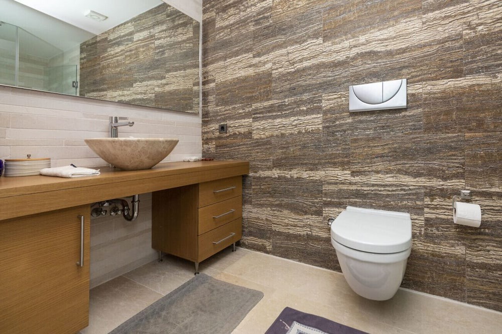 Photo of Bathroom in Golturkbuku