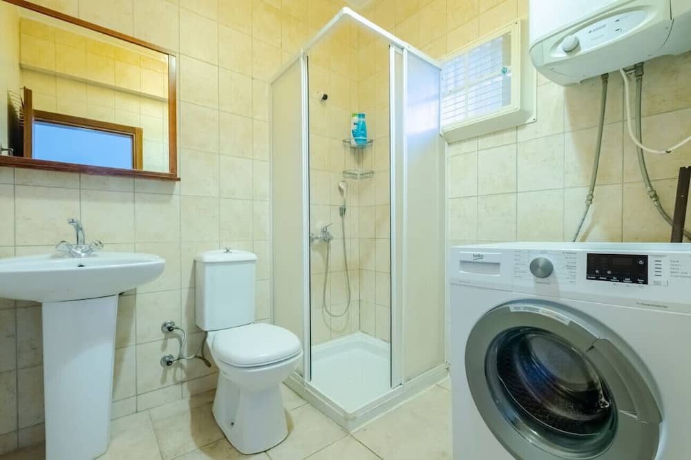 Photo of Bathroom in Golturkbuku