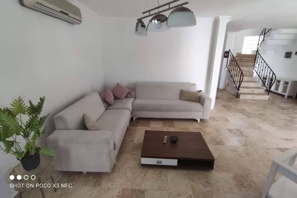 Photo of Livingroom in Milas