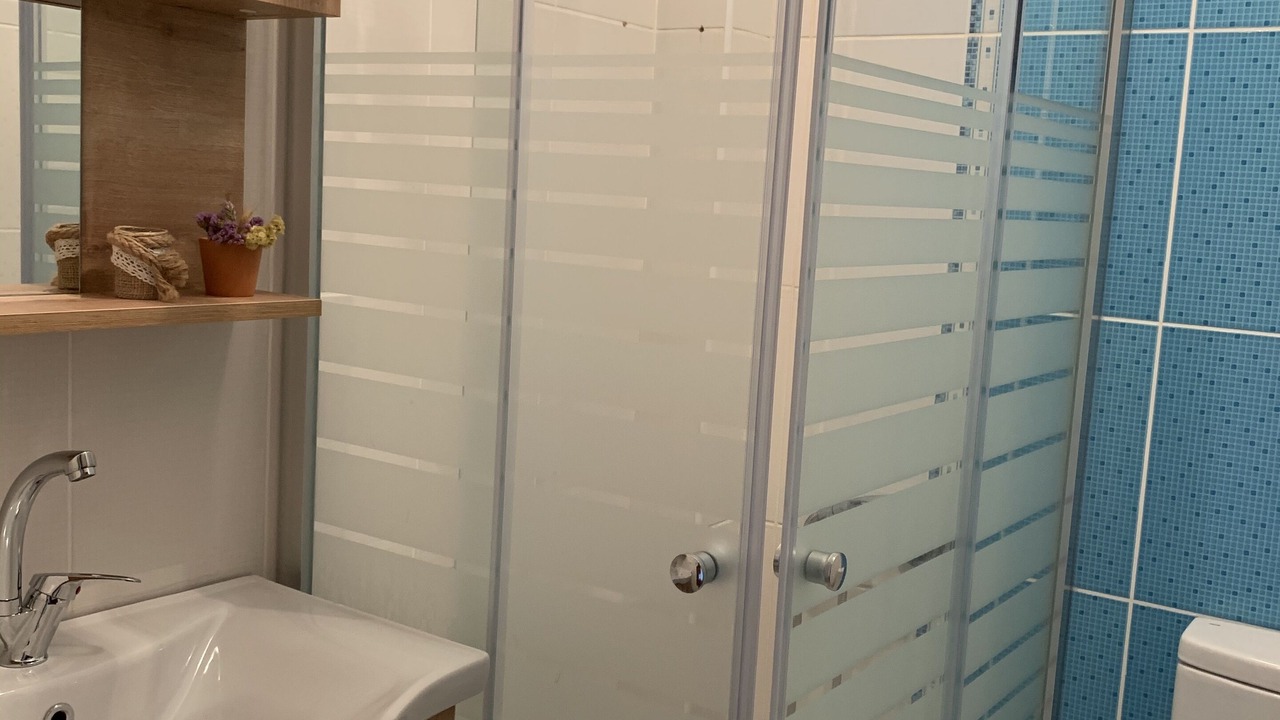 Photo of Bathroom in Ovabuku