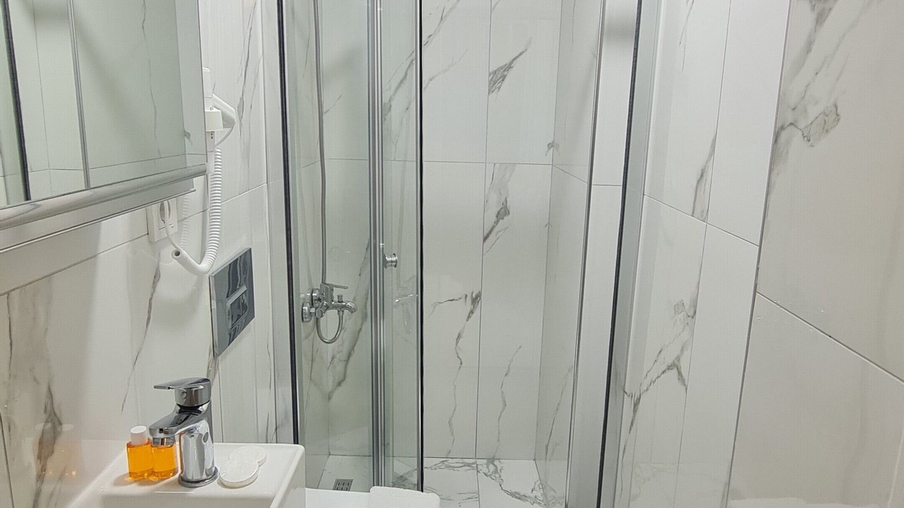 Photo of Bathroom in Old City