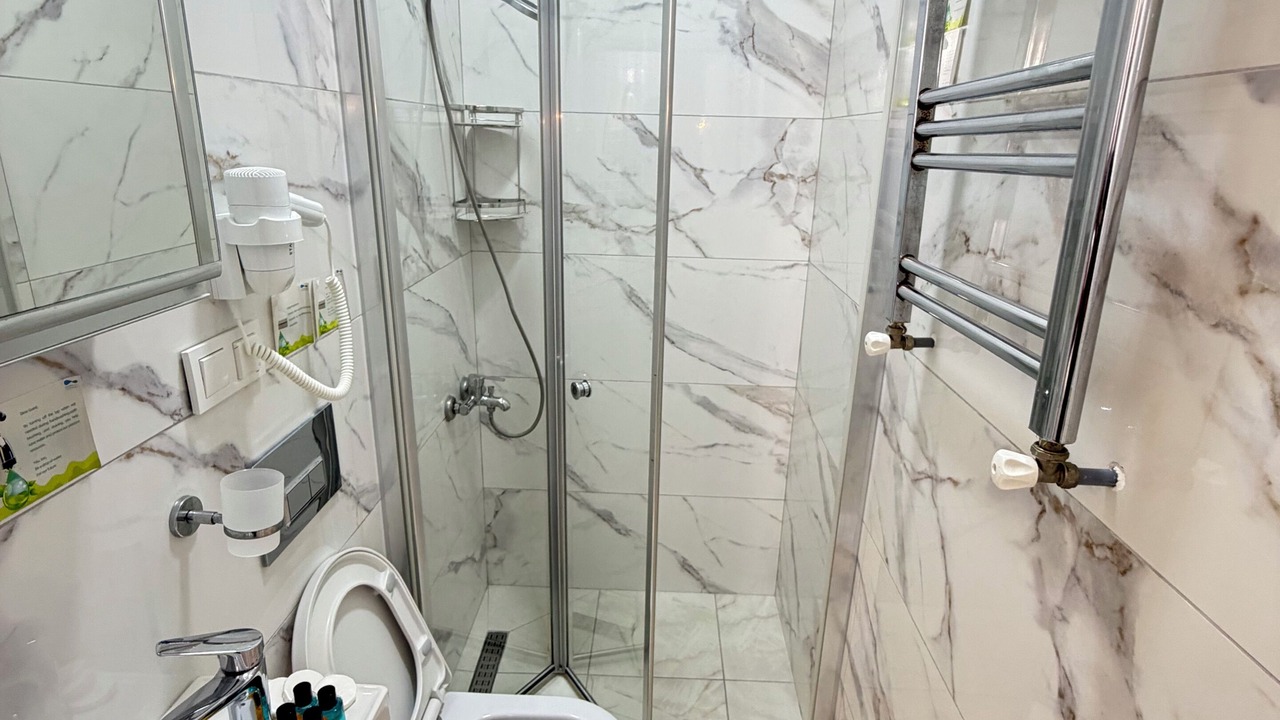 Photo of Bathroom in Old City