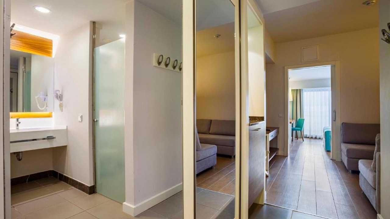 Photo of Bedroom in Side