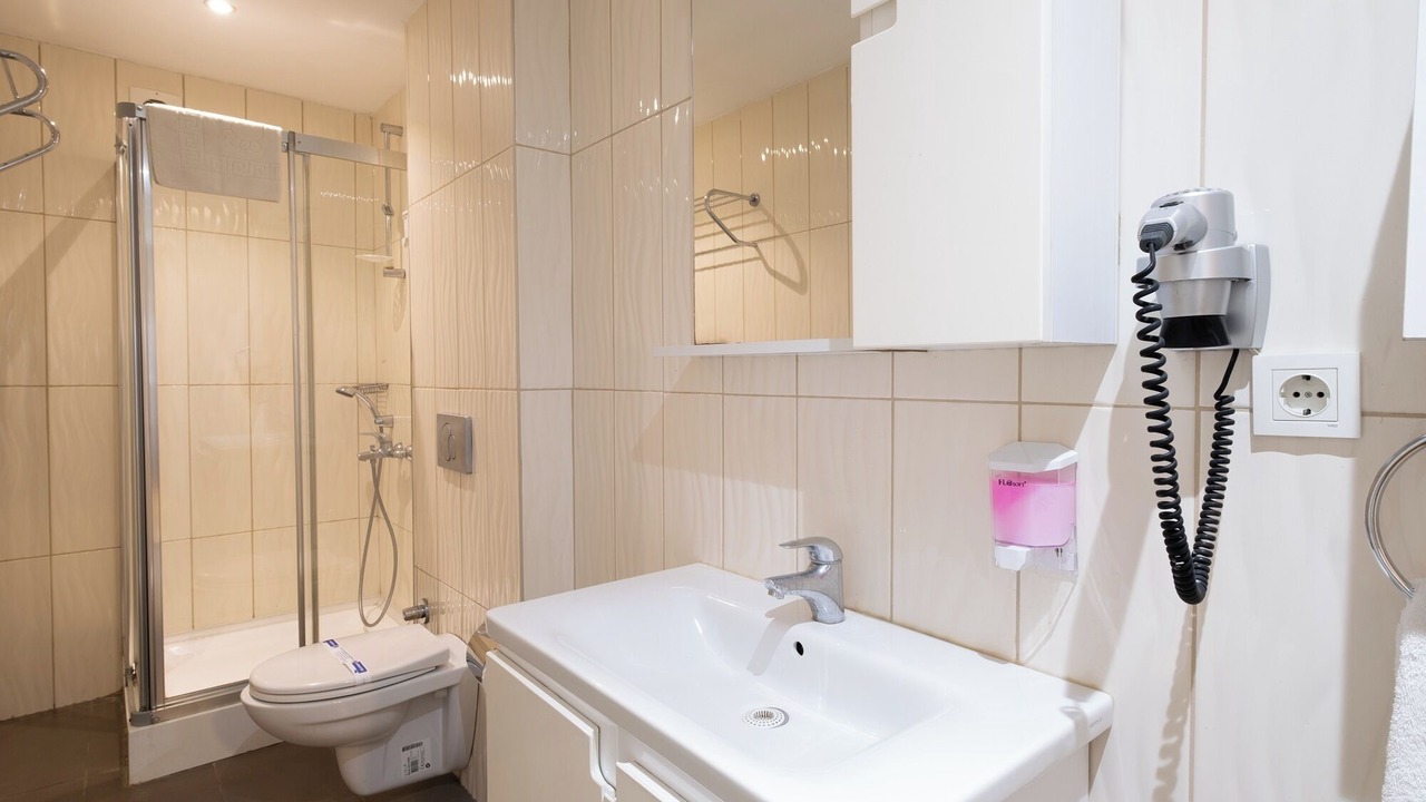 Photo of Bathroom in Osmanbey