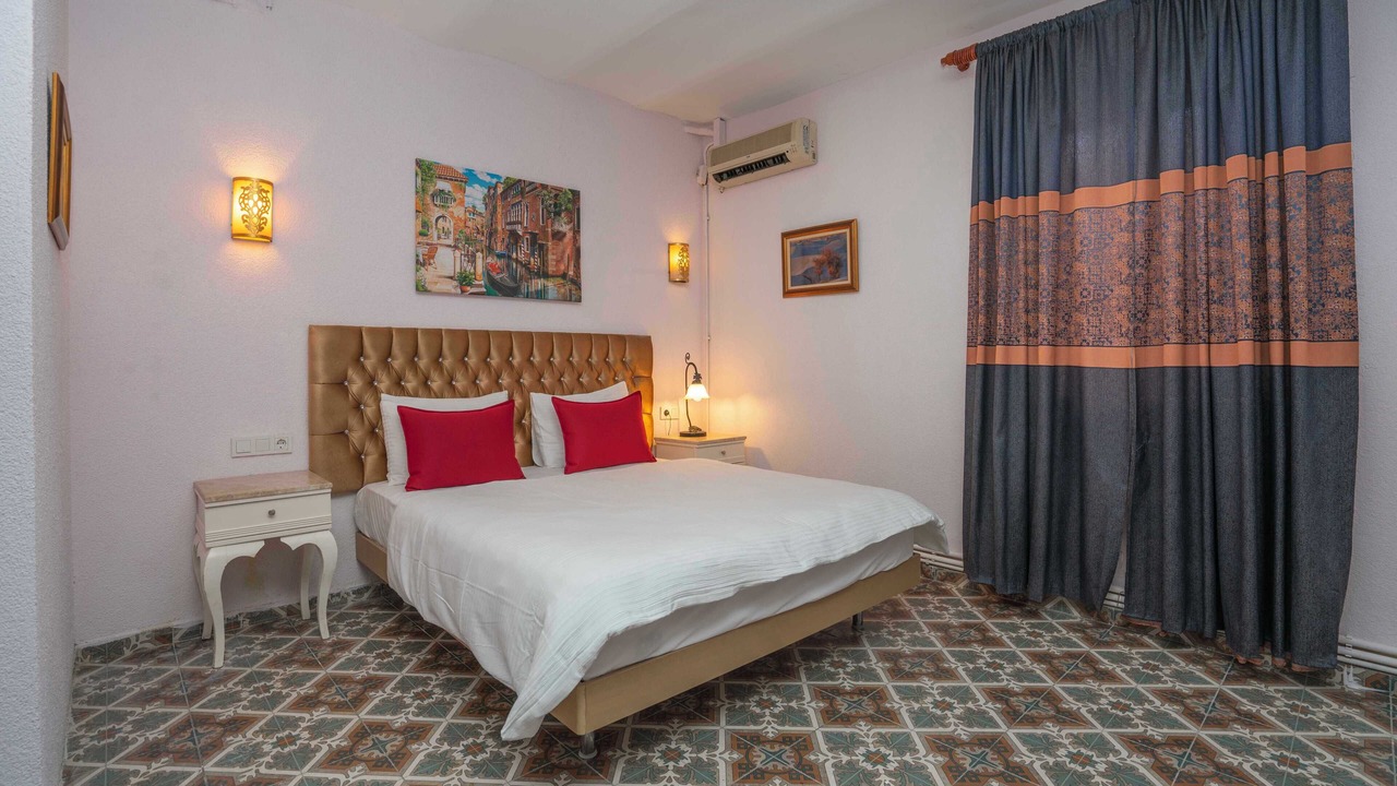 Photo of Bedroom in Adalar