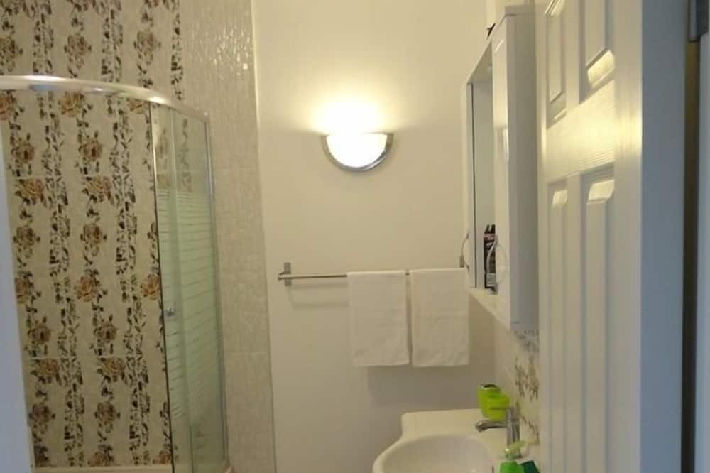 Photo of Bathroom in Geris