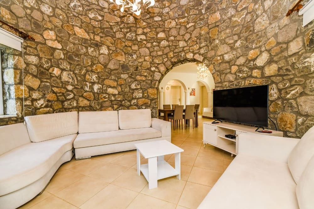 Photo of Livingroom in Dalaman