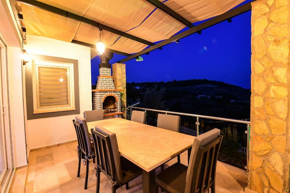 Photo of Patio Balcony in Faralya