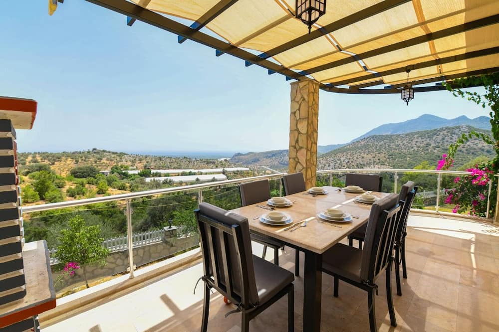 Photo of Patio Balcony in Faralya