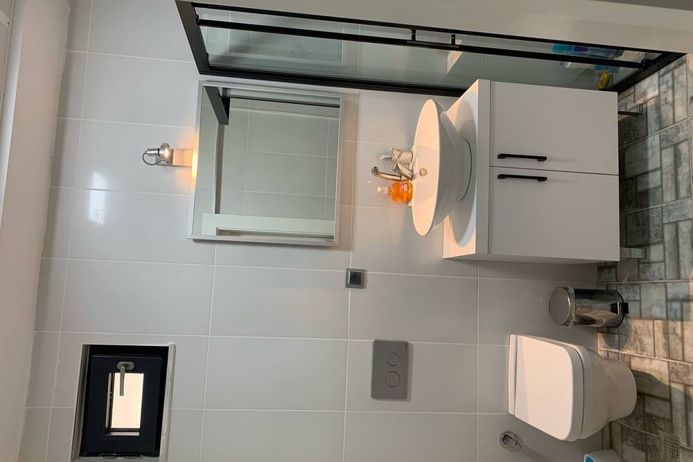 Photo of Bathroom in Eski Lara