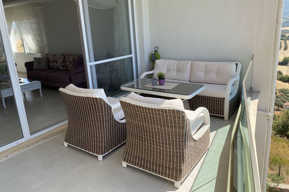 Photo of Patio Balcony in Kusadasi