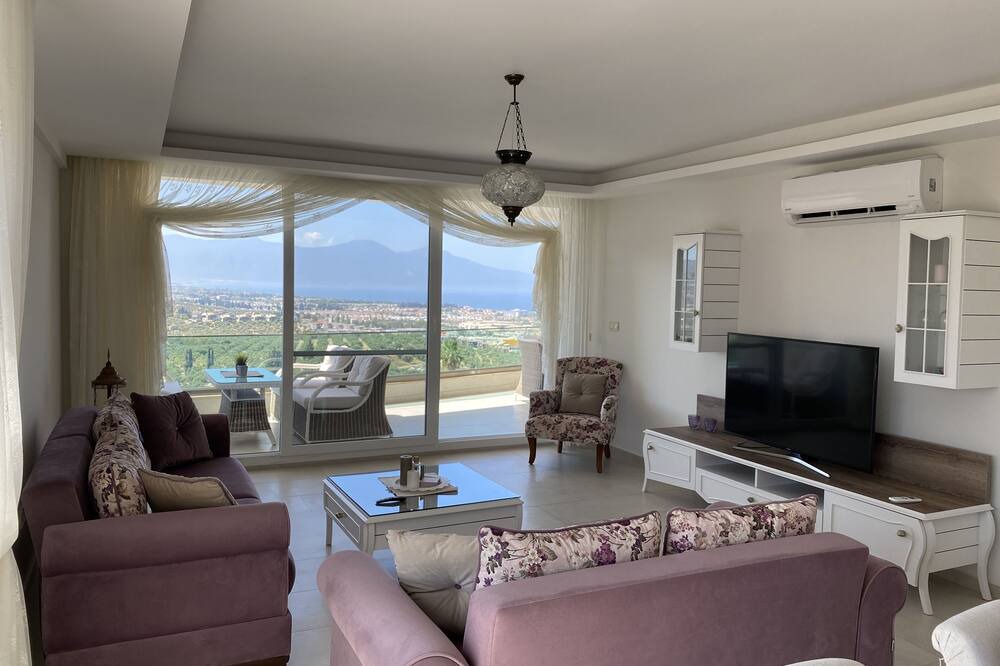 Photo of Livingroom in Kusadasi