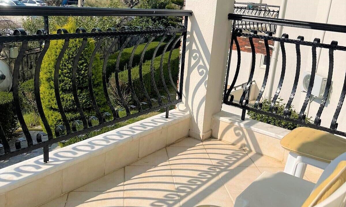 Photo of Outdoor in Side