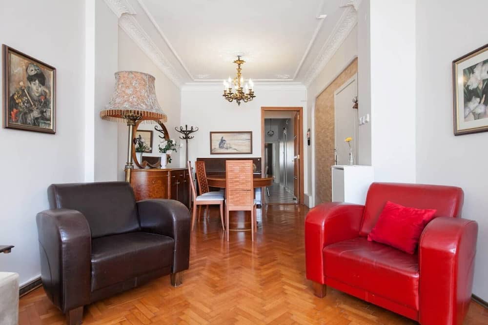 Photo of Livingroom in Cumhuriyet