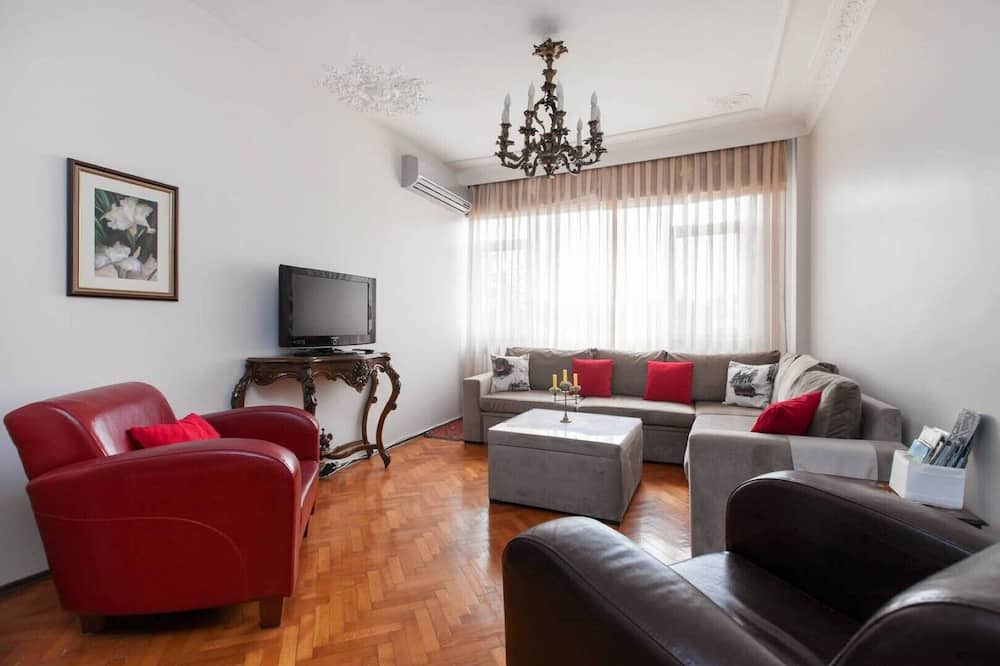 Photo of Livingroom in Cumhuriyet