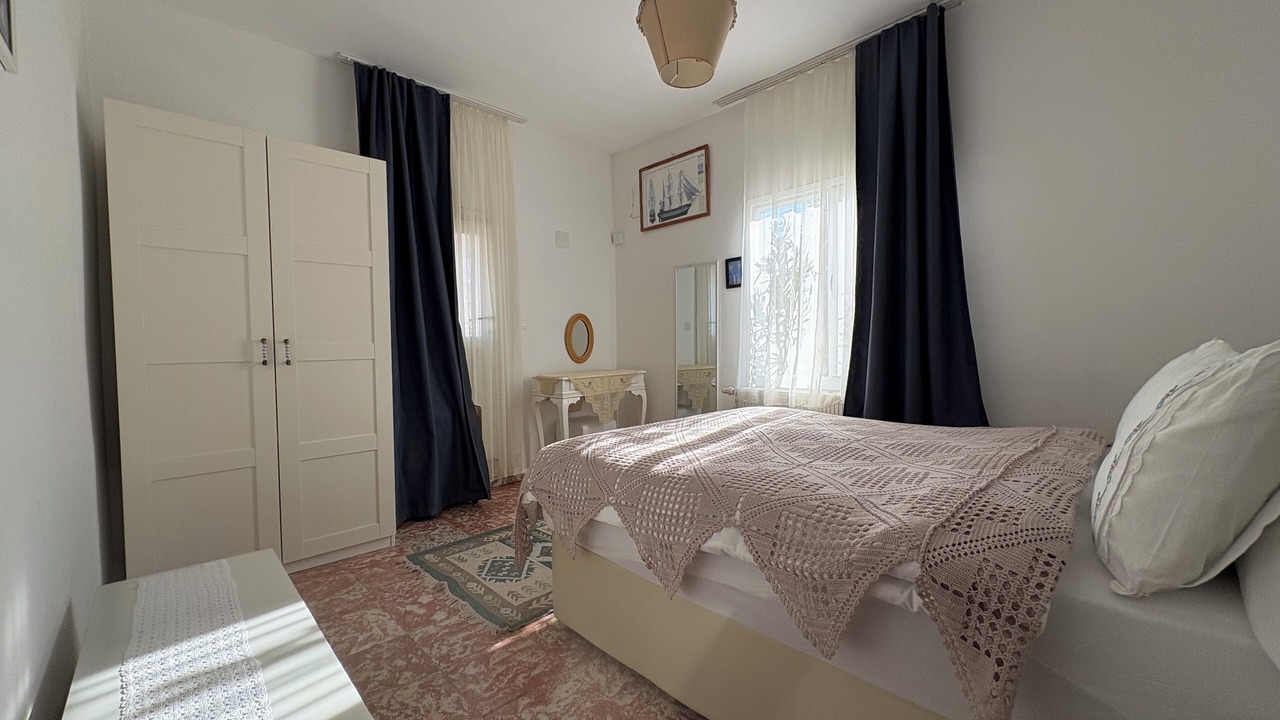 Photo of Bedroom in Karaburun