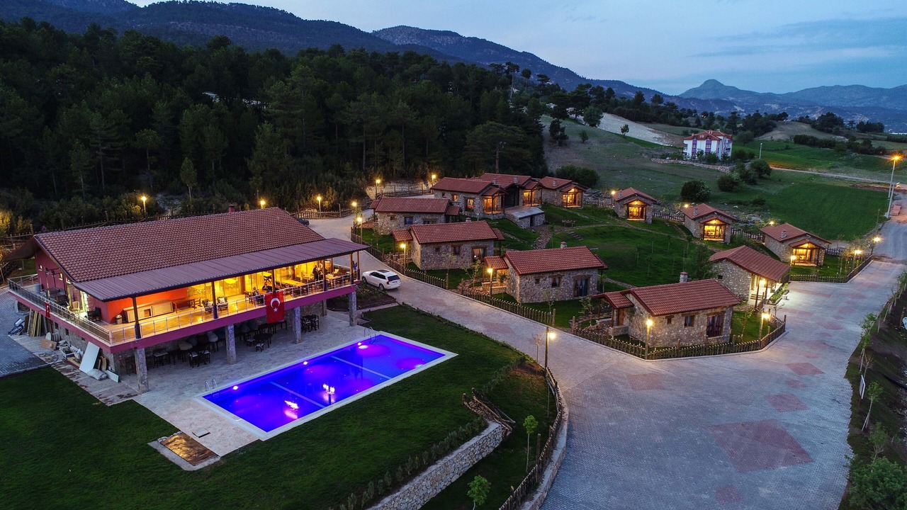 Photo of Outdoor in Cameli