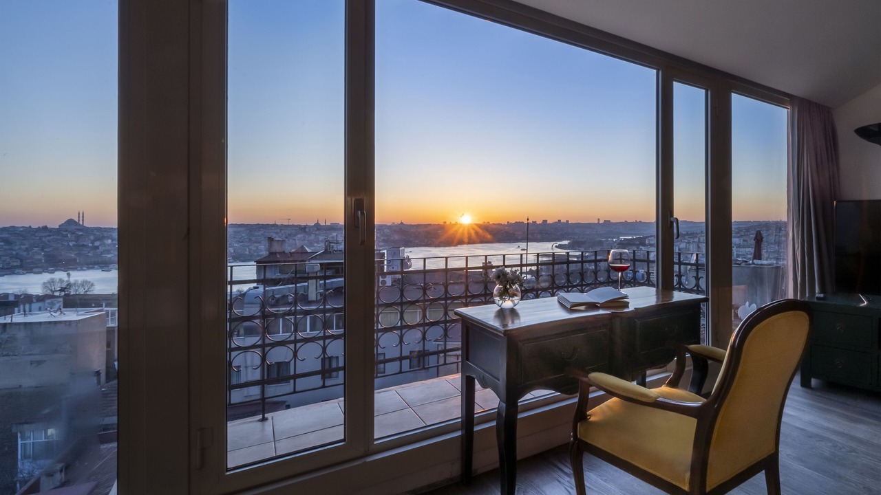 Photo of Patio Balcony in Pera