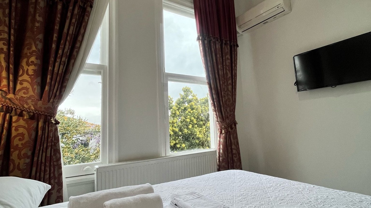 Photo of Bedroom in Adalar