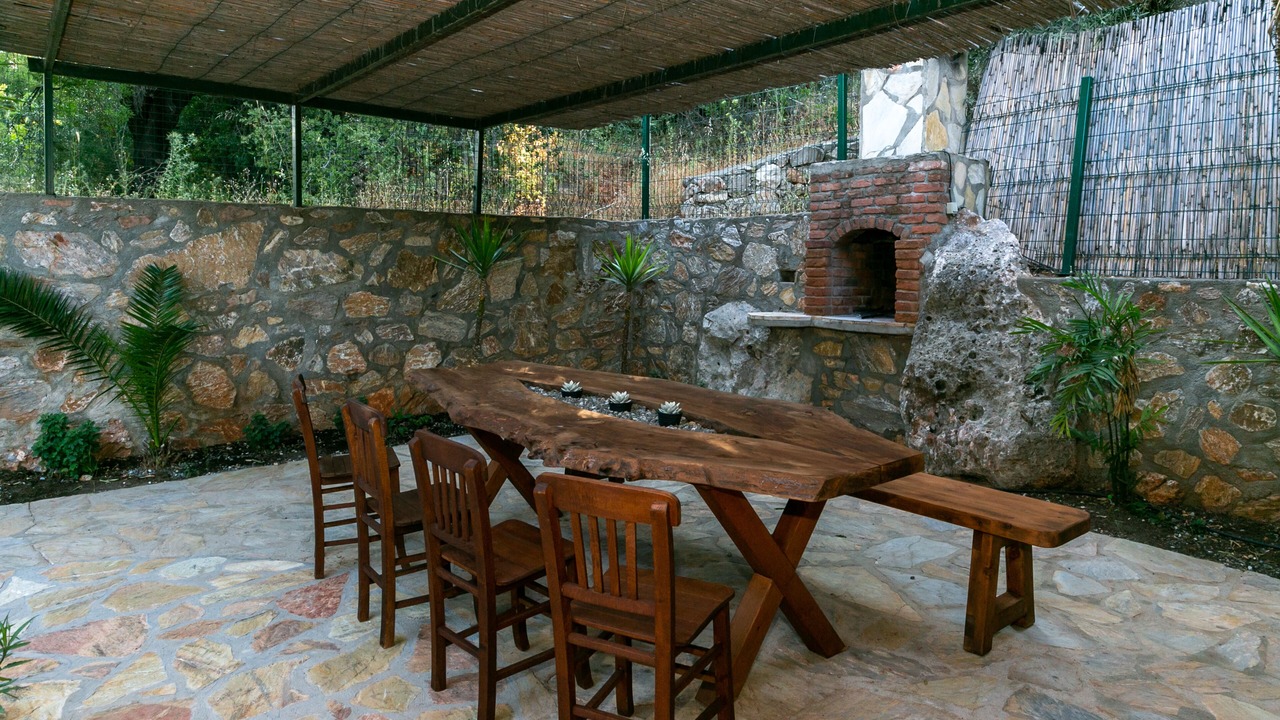 Photo of Outdoor in Tasbuku