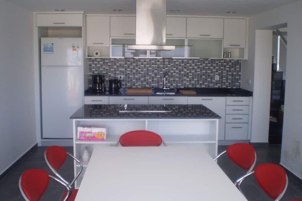 Photo of Kitchen in Side
