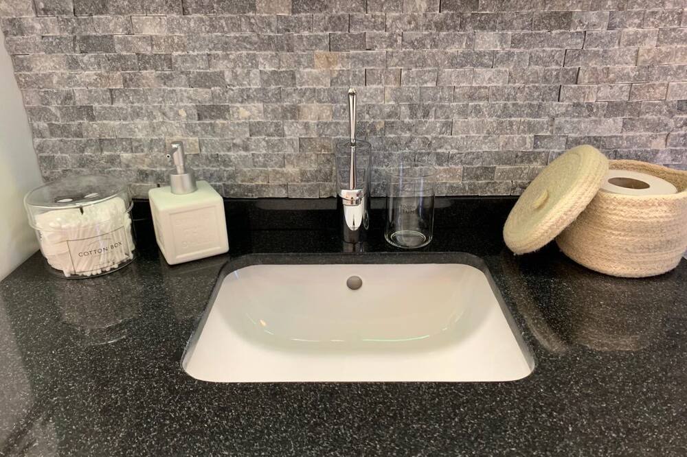 Photo of Bathroom in Gundogan