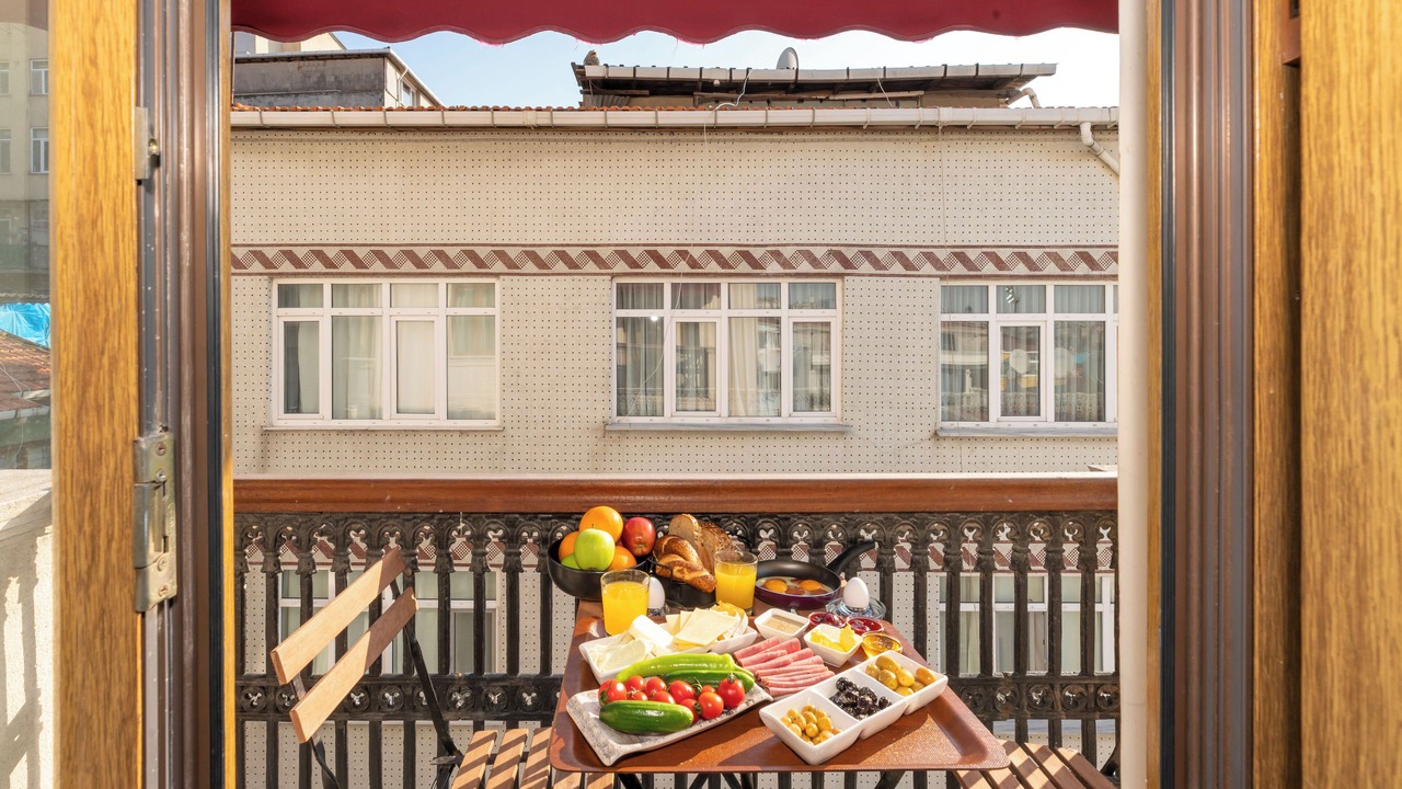 Photo of Patio Balcony in Pera