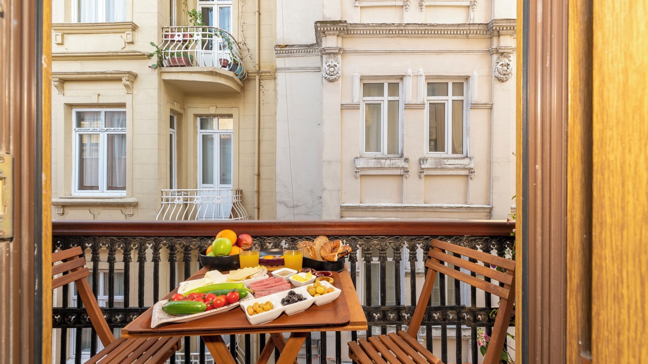 Photo of Patio Balcony in Pera