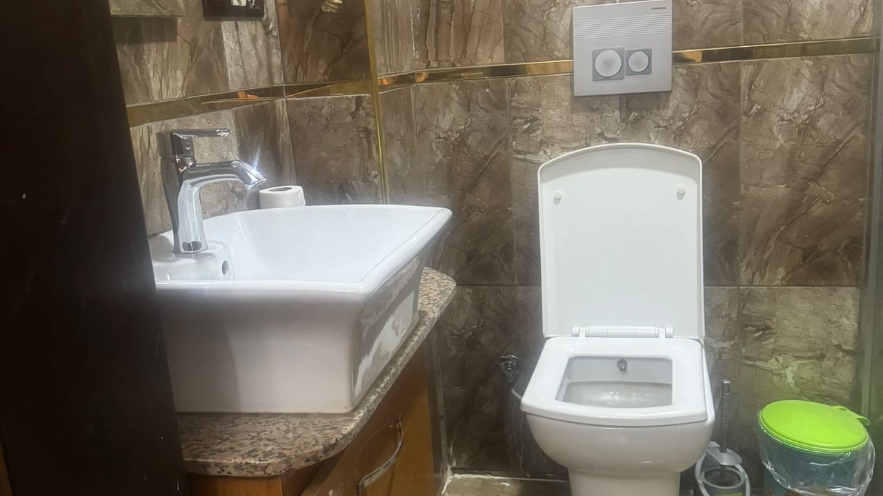 Photo of Bathroom in Agri