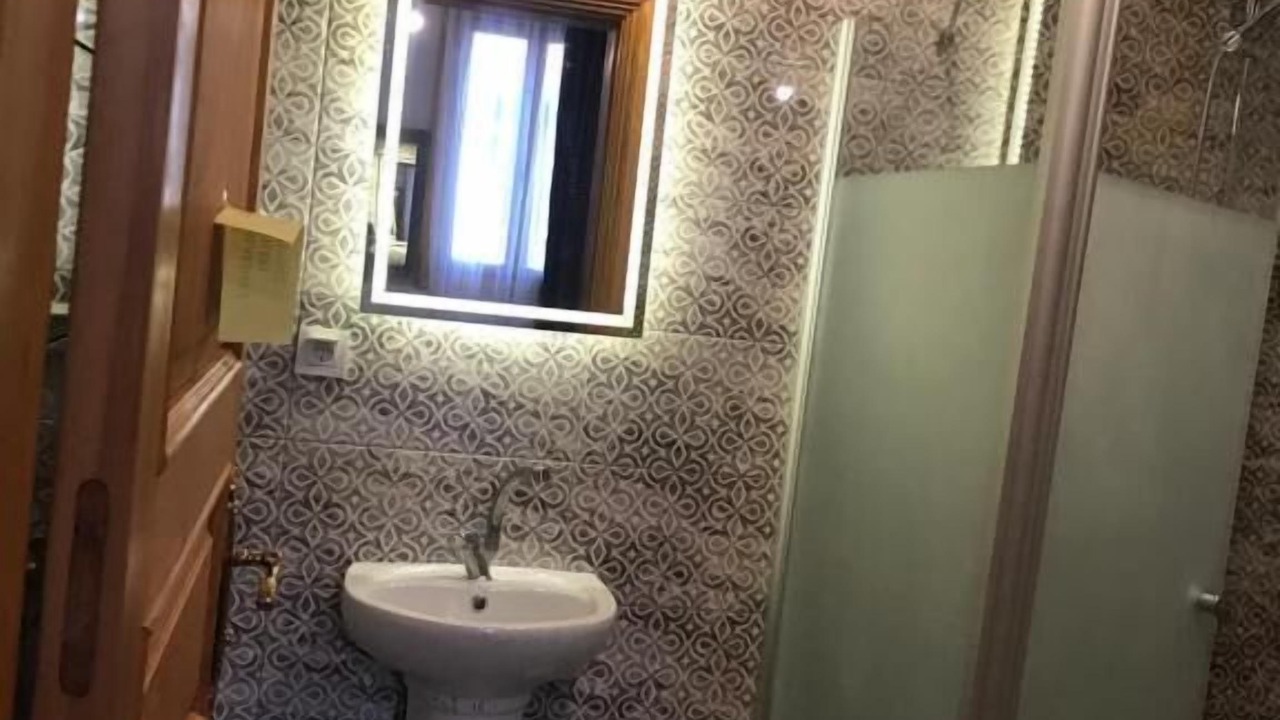 Photo of Bathroom in Kumkapi