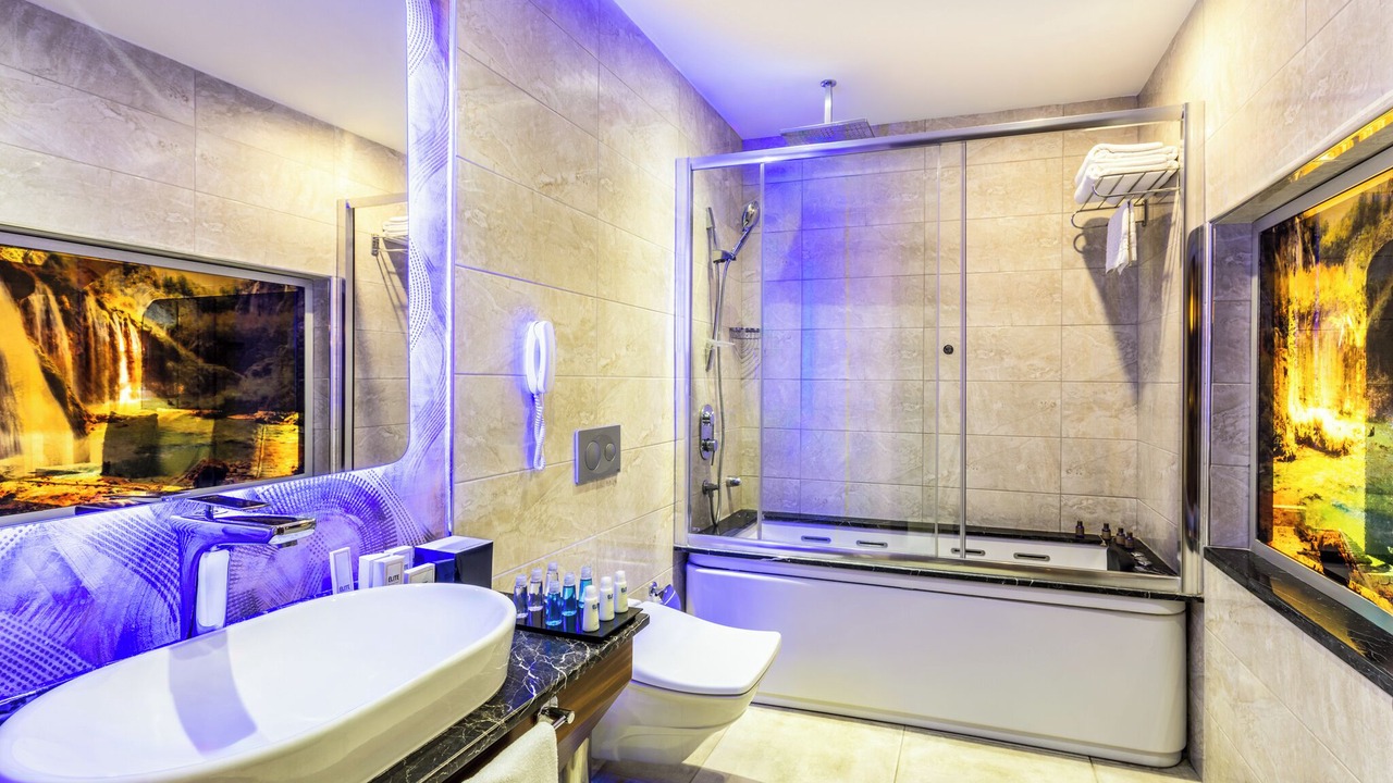 Photo of Bathroom in Darica