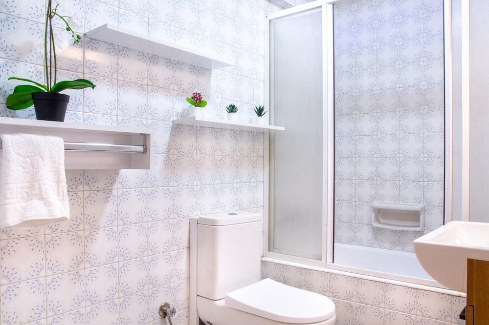 Photo of Bathroom in Alsancak