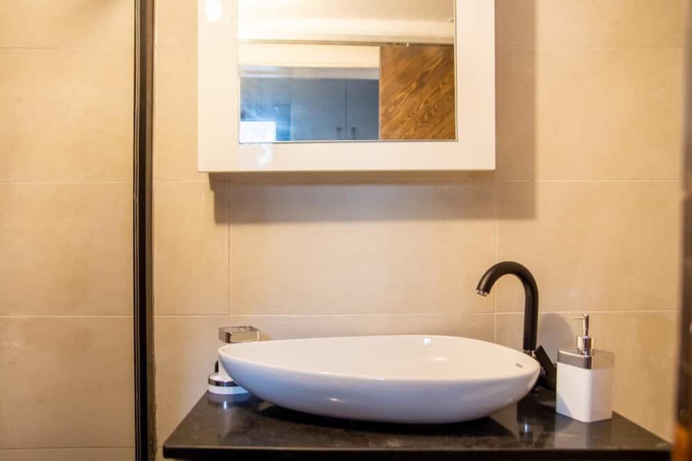 Photo of Bathroom in Karaburun