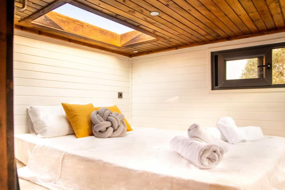 Photo of Bedroom in Karaburun