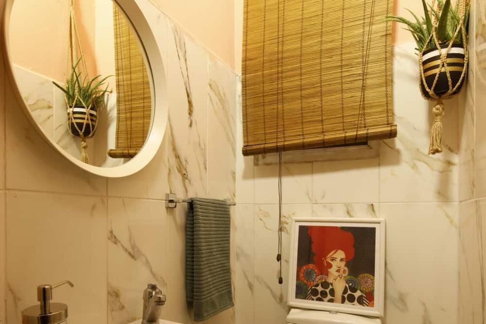 Photo of Bathroom in Talimhane