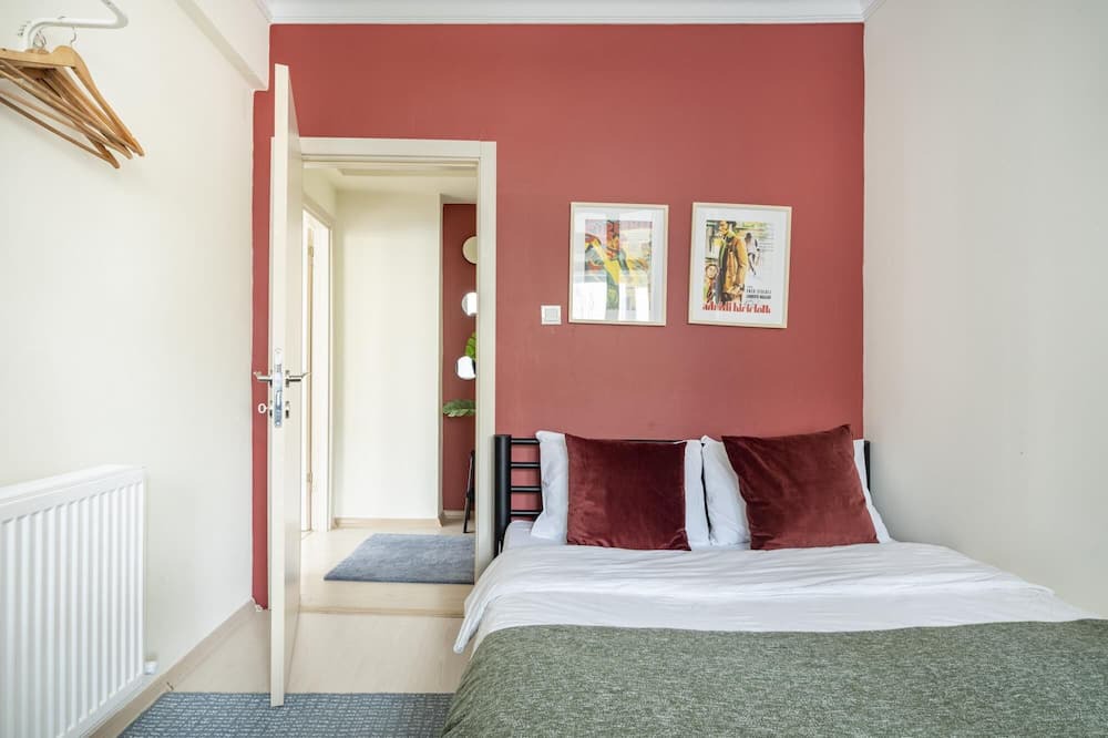 Photo of Bedroom in Bostanci