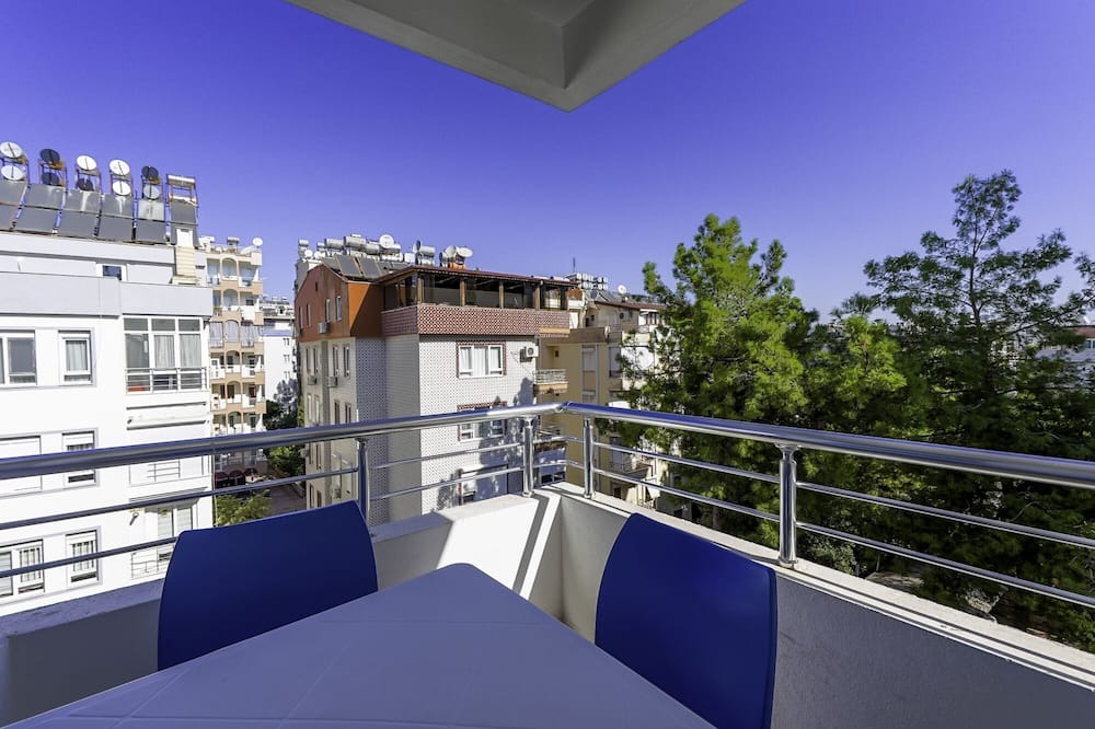 Photo of Patio Balcony in Altnkum Mahallesi