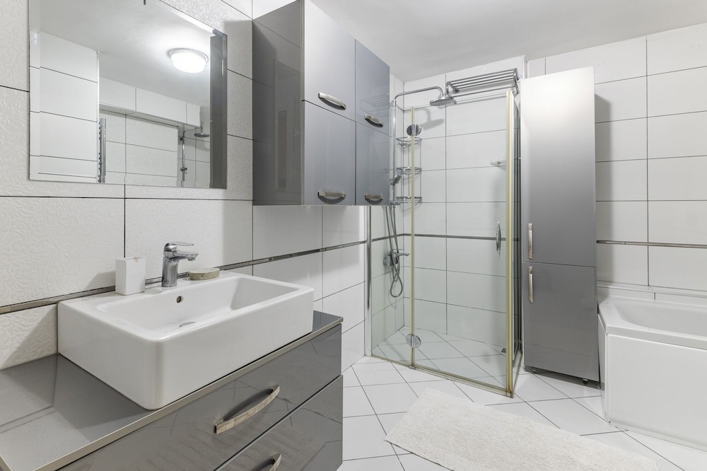 Photo of Bathroom in Moda